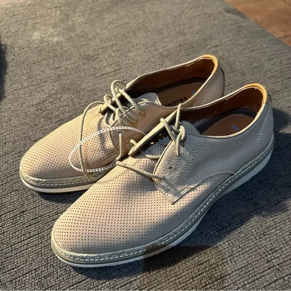 NWT Johnston & Murphy Upton Perfed Plain Toe Color: Taupe Nubuck Sz 8,5 (no box) - Picture 5 of 12